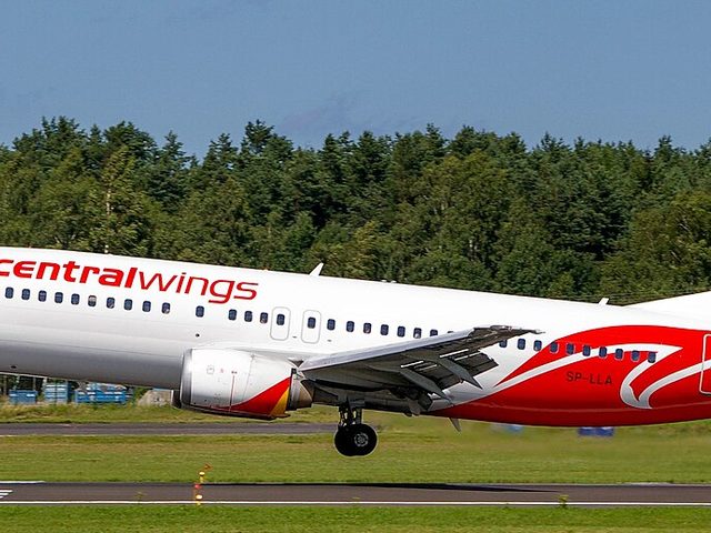 Boeing 737-400 (B734)