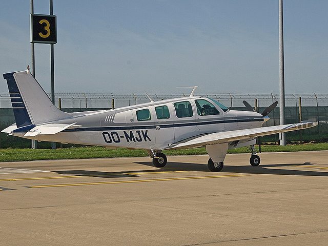 Beech Bonanza 33 (BE33)