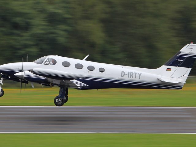 Cessna 335 (C335)