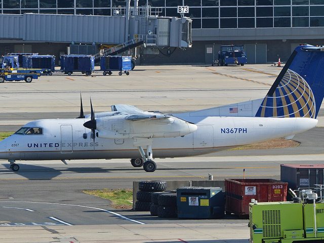 Dehavilland Canada Dhc8-200 (DH8B)