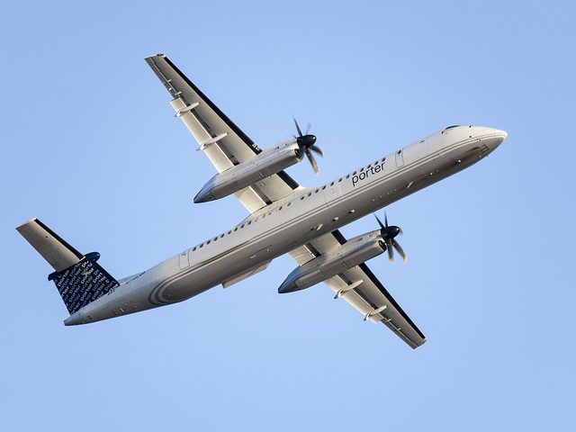 Dehavilland Canada 8/Dhc8-400 (DH8D)