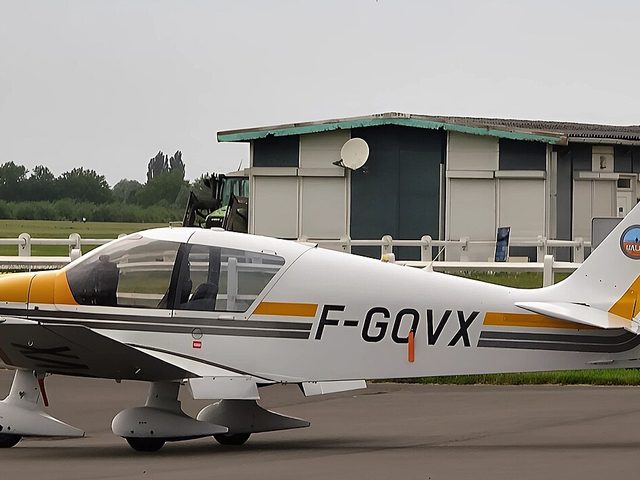 Robin Dr400 (DR40)