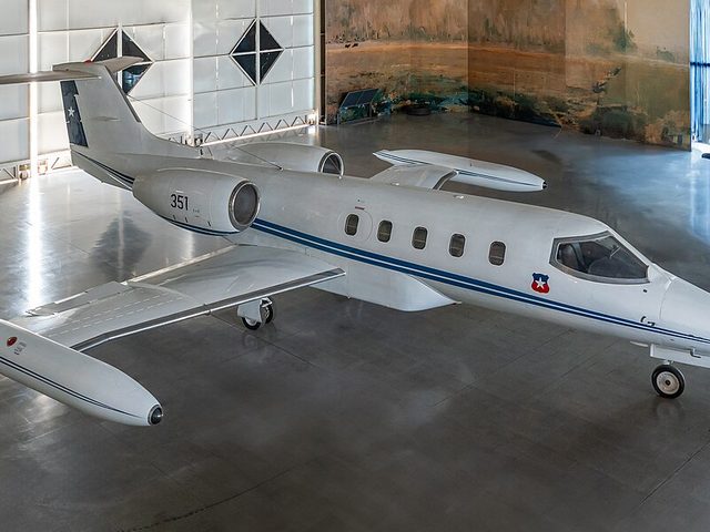 Learjet 70 (LJ70)